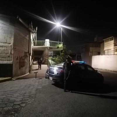 Toluca, México.- Recorrido nocturno de la policía estatal en el puente peatonal de Paseo Tollocan y Facultad de Humanidades. Mayo de 2022 