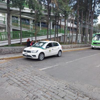 Toluca, México.- Presencia de patrulla universitaria en las inmediaciones de la Facultad de Humanidades. Mayo de 2022.
