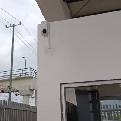 Toluca, México.- Instalación de cámaras de videovigilancia en la Facultad de Contaduría Unidad los Uribe. Junio de 2022. 