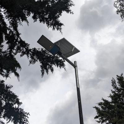 Toluca, México.- Instalación de luminarias Facultad de Humanidades. Junio de 2022. 