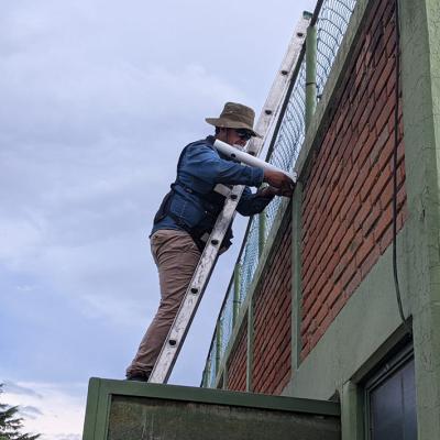 Toluca, México.- Instalación de luminarias Facultad de Contaduría unidad Los Uribe. Junio de 2022. 